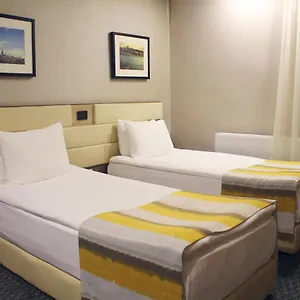 4* Отель Tophane